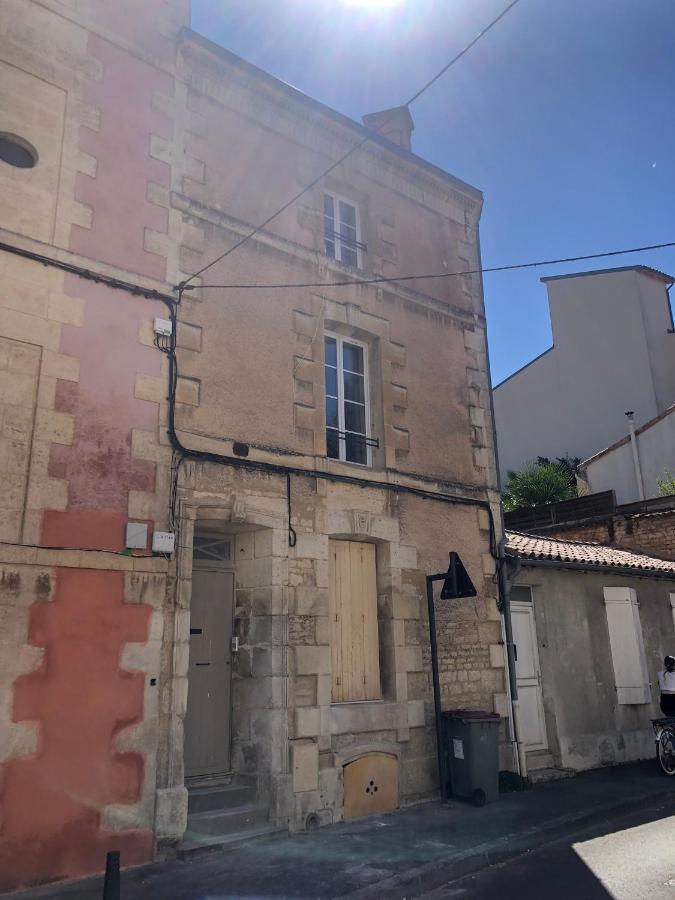 Apartamento Le Bjorn - T1 Chaleureux Refait A Neuf - Centre Niort Exterior foto